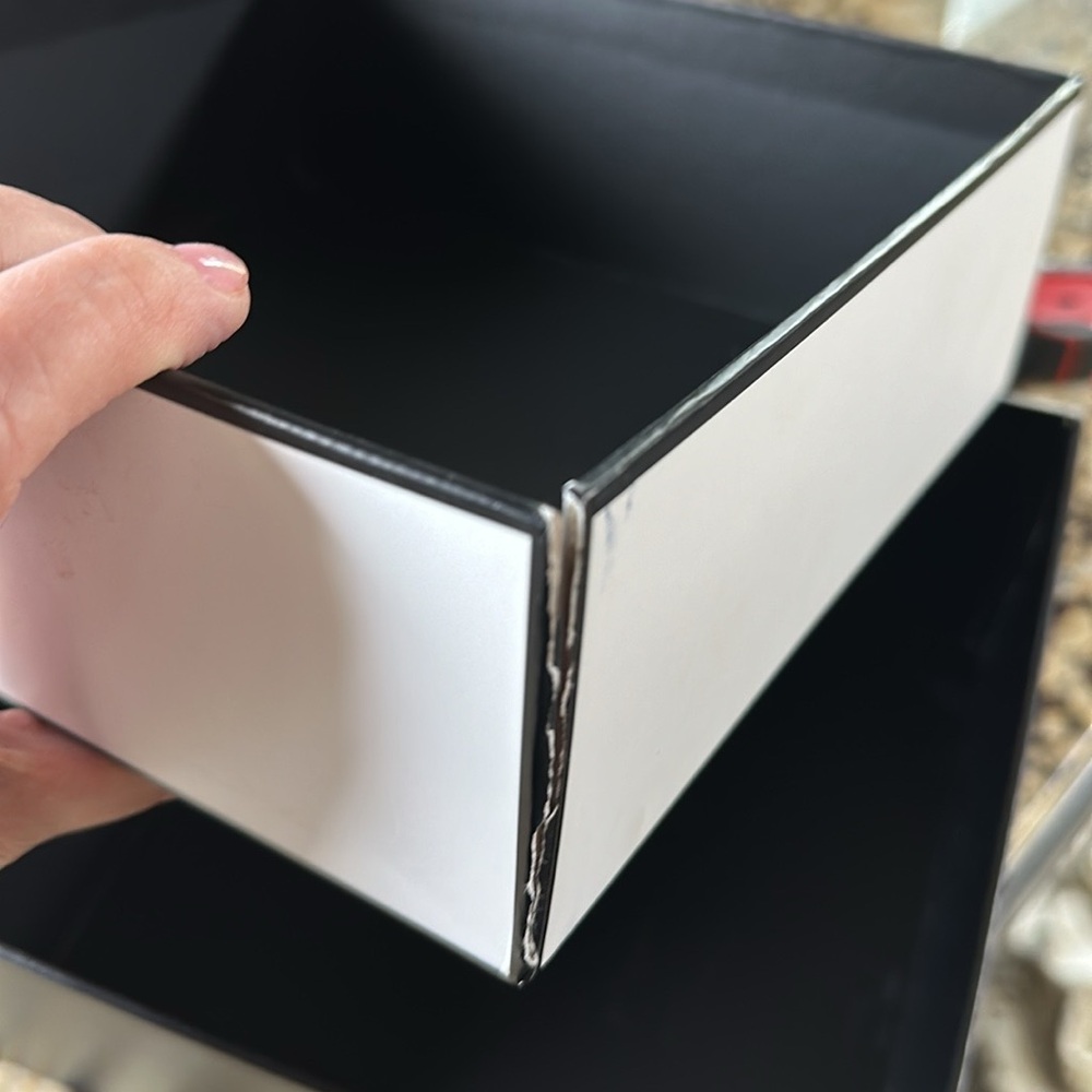 Chanel box - Picture 2 of 8